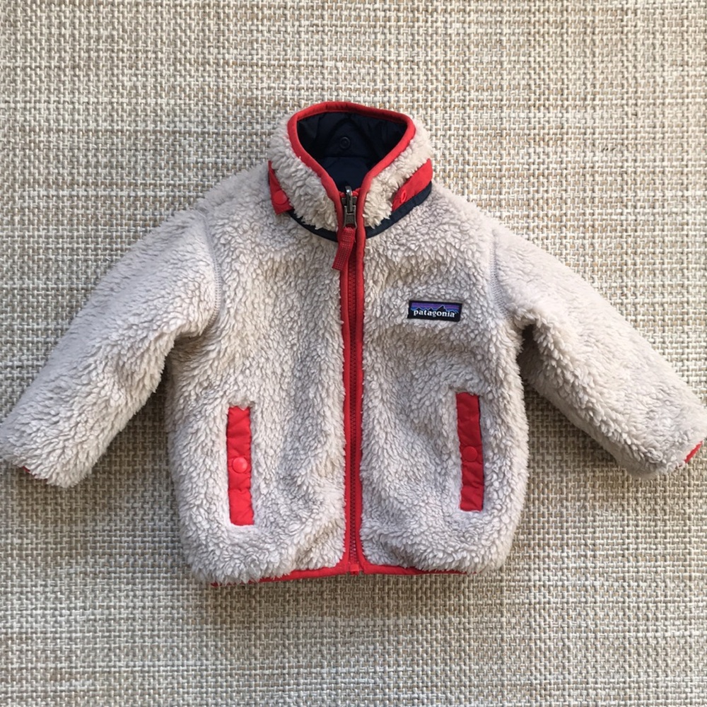 Patagonia Reversible Tribbles Jacket (size 12-18m) - Picture 3 of 5